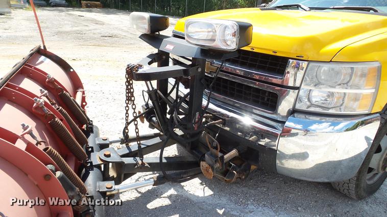 image for item DD7408 2008 Chevrolet Silverado 3500HD dump flatbed pickup truck