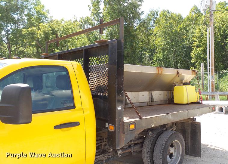 image for item DD7408 2008 Chevrolet Silverado 3500HD dump flatbed pickup truck