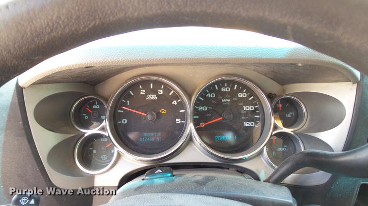 image for item DD7408 2008 Chevrolet Silverado 3500HD dump flatbed pickup truck