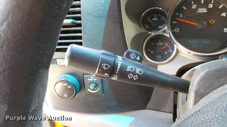 image for item DD7408 2008 Chevrolet Silverado 3500HD dump flatbed pickup truck