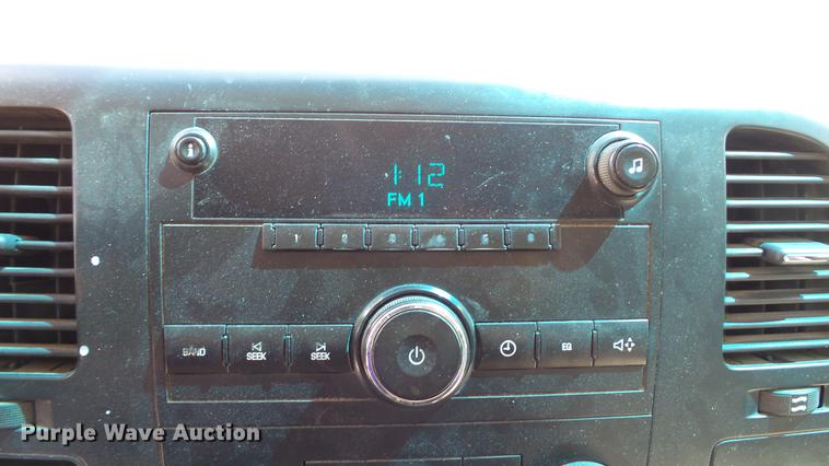 image for item DD7408 2008 Chevrolet Silverado 3500HD dump flatbed pickup truck