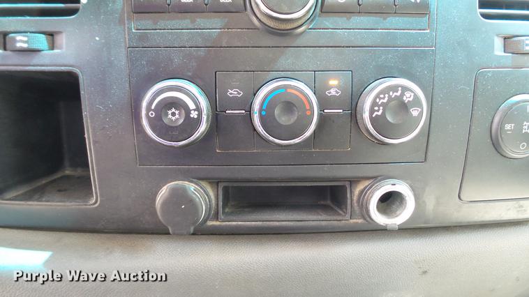 image for item DD7408 2008 Chevrolet Silverado 3500HD dump flatbed pickup truck