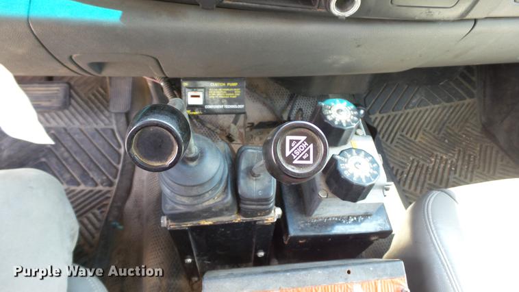 image for item DD7408 2008 Chevrolet Silverado 3500HD dump flatbed pickup truck