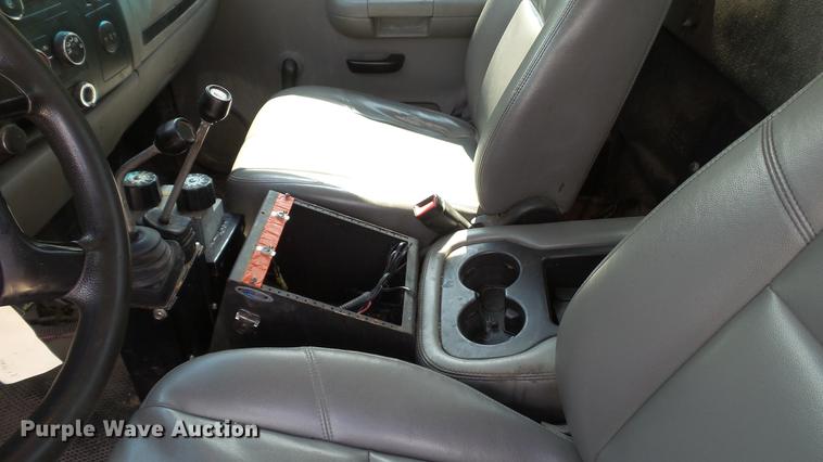 image for item DD7408 2008 Chevrolet Silverado 3500HD dump flatbed pickup truck