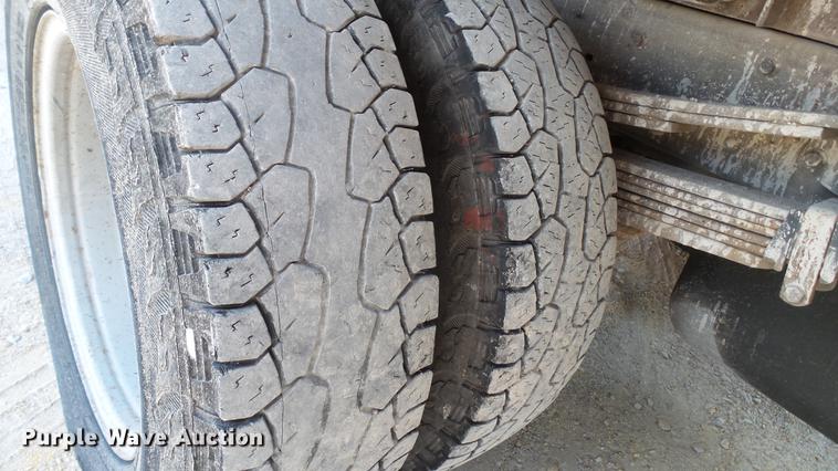 image for item DD7408 2008 Chevrolet Silverado 3500HD dump flatbed pickup truck