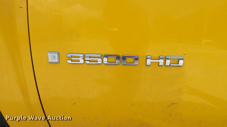 image for item DD7408 2008 Chevrolet Silverado 3500HD dump flatbed pickup truck