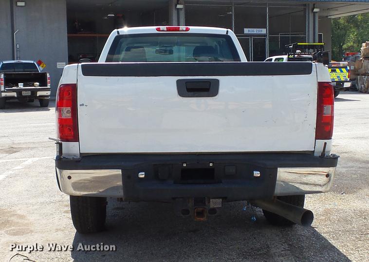 image for item DD7411 2011 Chevrolet Silverado 2500HD Ext. Cab pickup truck