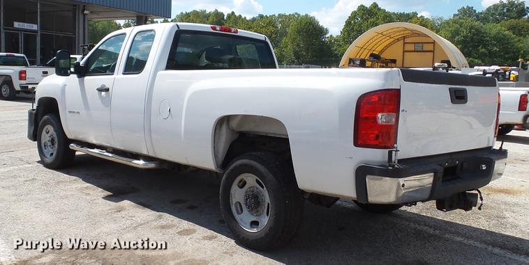 image for item DD7411 2011 Chevrolet Silverado 2500HD Ext. Cab pickup truck