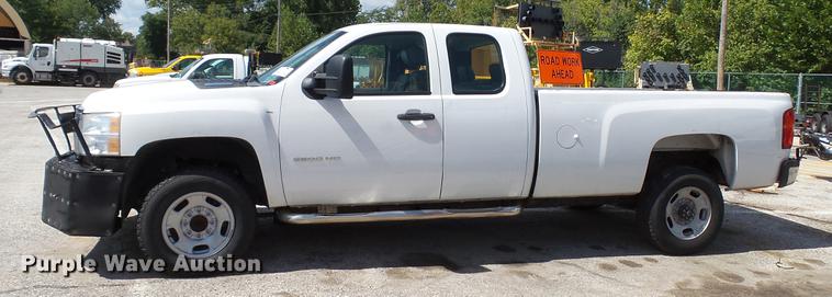 image for item DD7411 2011 Chevrolet Silverado 2500HD Ext. Cab pickup truck