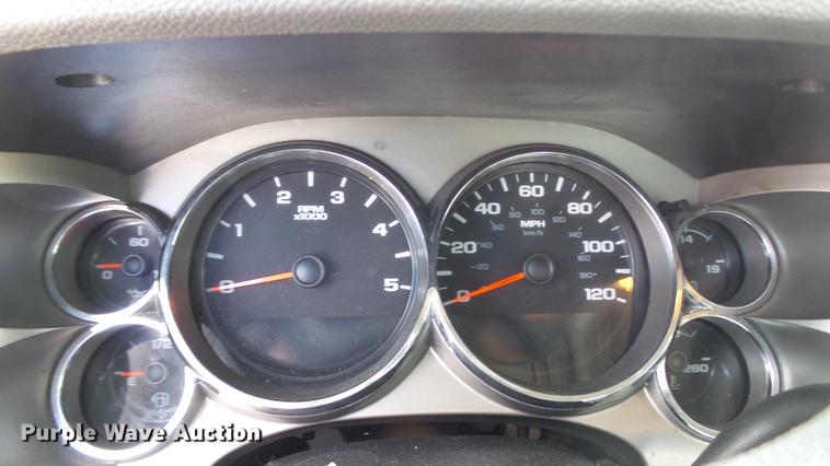 image for item DD7411 2011 Chevrolet Silverado 2500HD Ext. Cab pickup truck