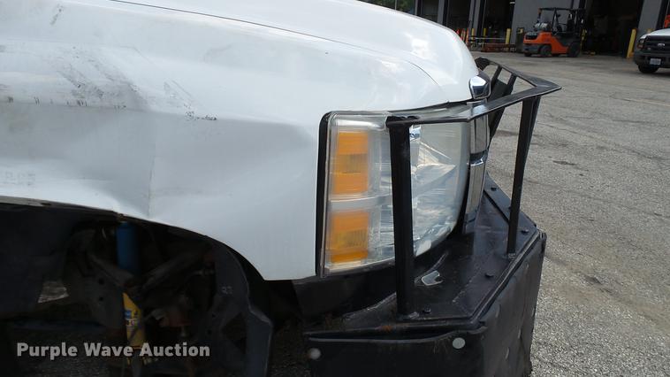 image for item DD7411 2011 Chevrolet Silverado 2500HD Ext. Cab pickup truck