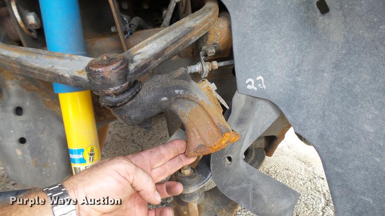 image for item DD7411 2011 Chevrolet Silverado 2500HD Ext. Cab pickup truck