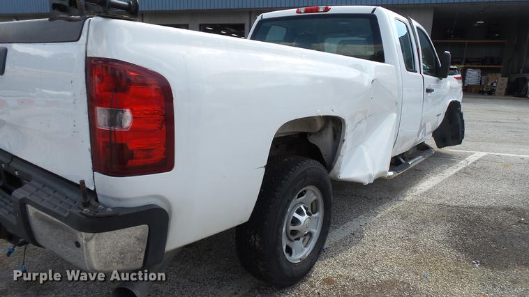 image for item DD7411 2011 Chevrolet Silverado 2500HD Ext. Cab pickup truck