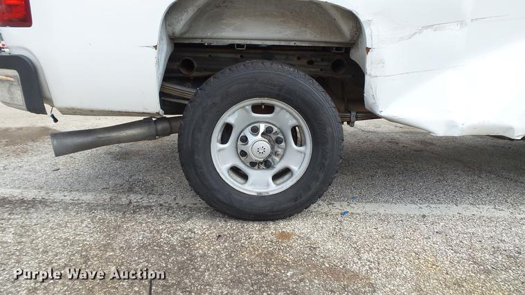 image for item DD7411 2011 Chevrolet Silverado 2500HD Ext. Cab pickup truck