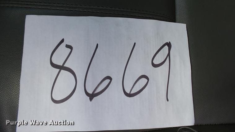 image for item DD7411 2011 Chevrolet Silverado 2500HD Ext. Cab pickup truck