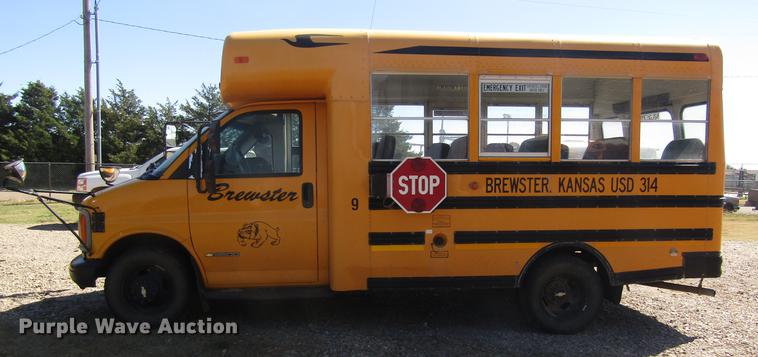 image for item DD8909 1998 Chevrolet Express G3500 school bus