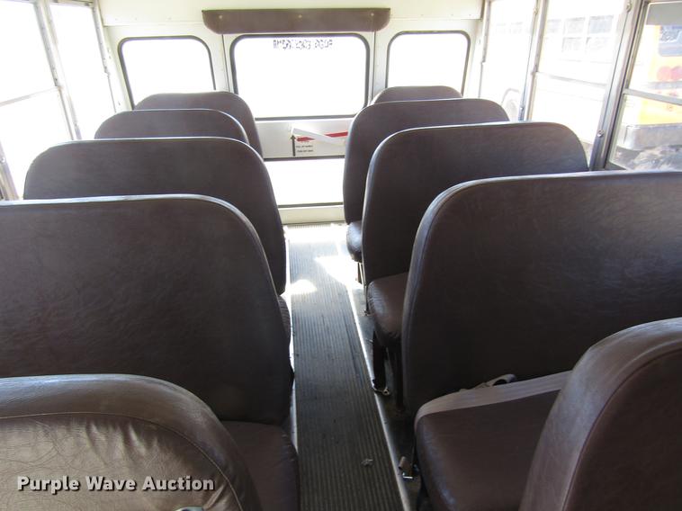 image for item DD8909 1998 Chevrolet Express G3500 school bus