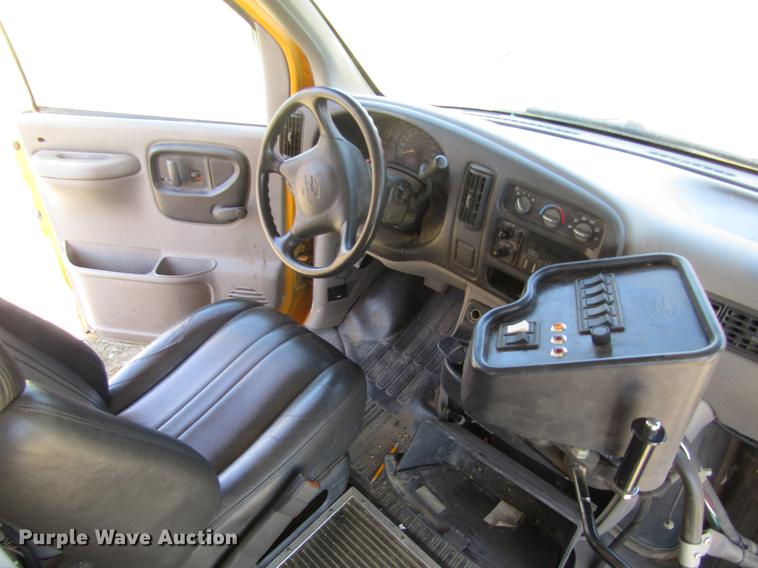 image for item DD8909 1998 Chevrolet Express G3500 school bus