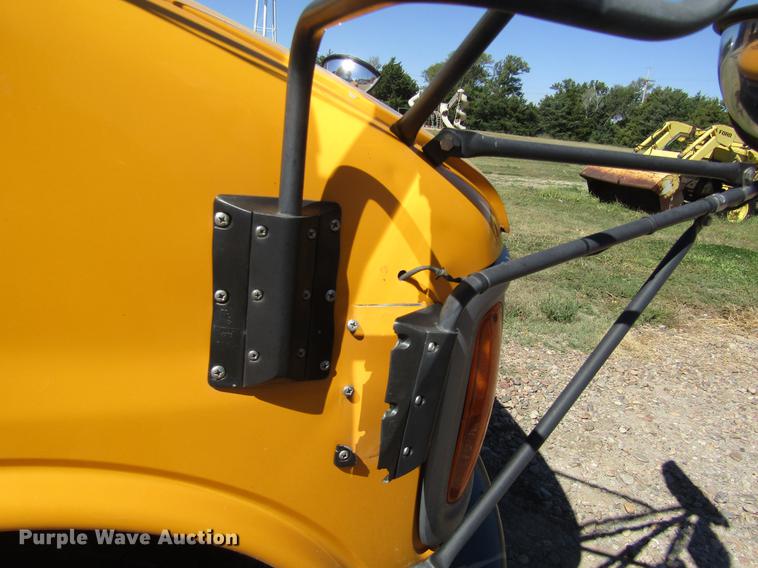 image for item DD8909 1998 Chevrolet Express G3500 school bus