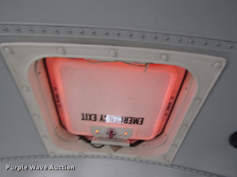 image for item DD8910 2004 Chevrolet Express G3500 school bus