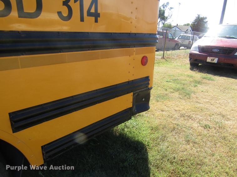 image for item DD8910 2004 Chevrolet Express G3500 school bus