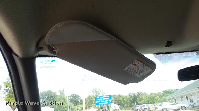 image for item DE4881 2005 Chevrolet Express 3500 Extended van