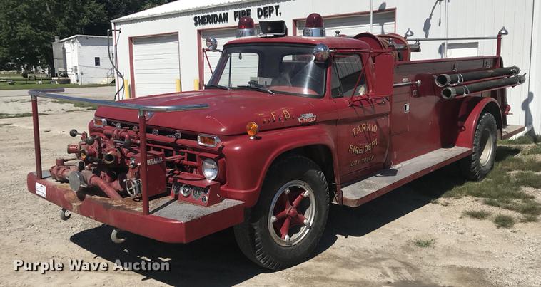 image for item DE5207 1965 Ford 700 fire truck