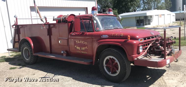 image for item DE5207 1965 Ford 700 fire truck