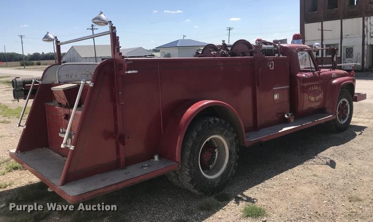 image for item DE5207 1965 Ford 700 fire truck