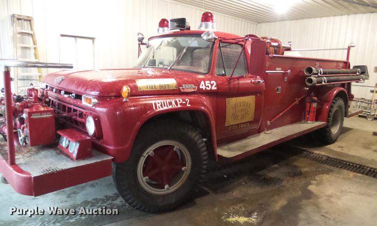 image for item DE5207 1965 Ford 700 fire truck
