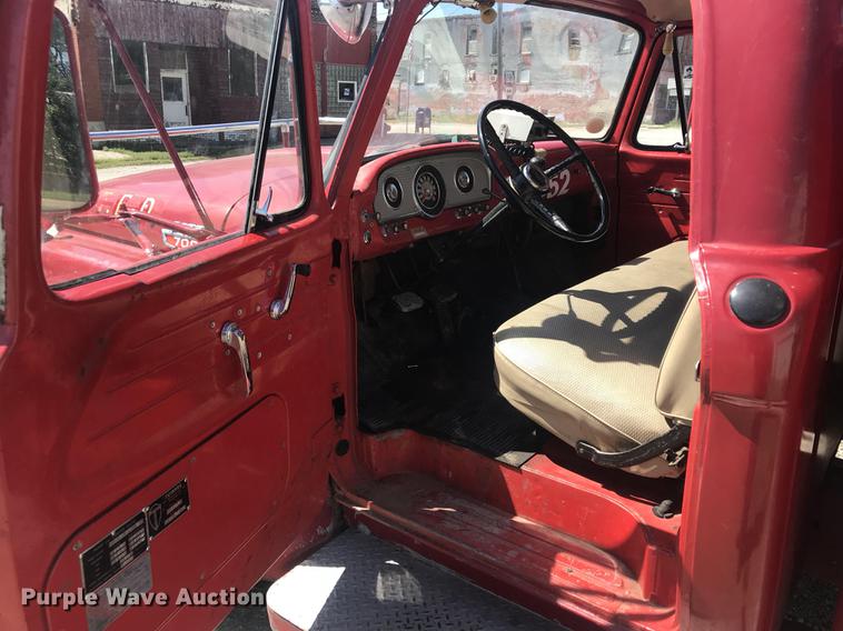 image for item DE5207 1965 Ford 700 fire truck