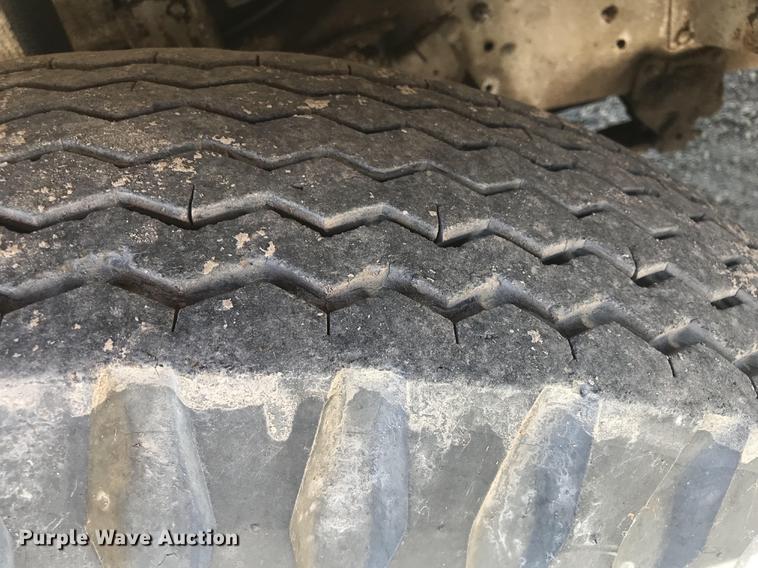 image for item DE5207 1965 Ford 700 fire truck