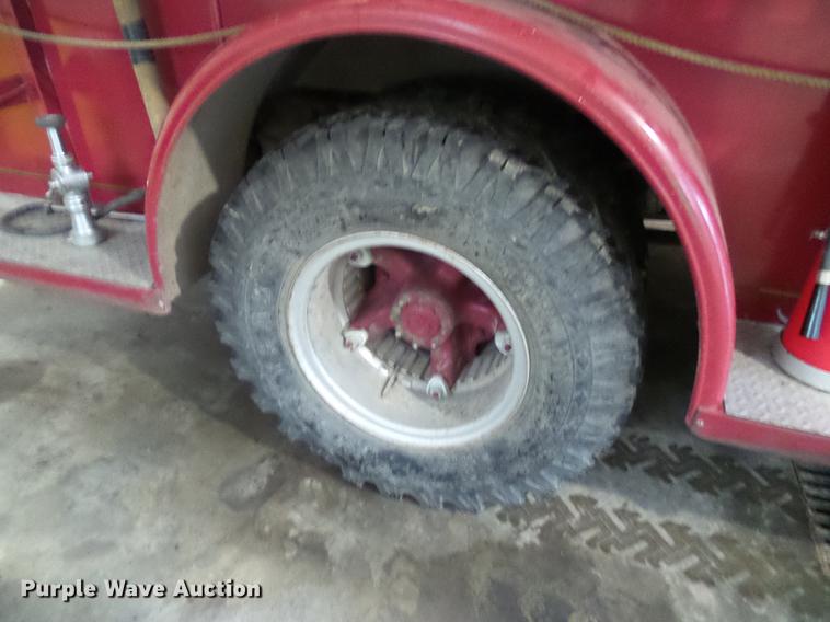 image for item DE5207 1965 Ford 700 fire truck