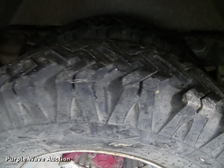 image for item DE5207 1965 Ford 700 fire truck