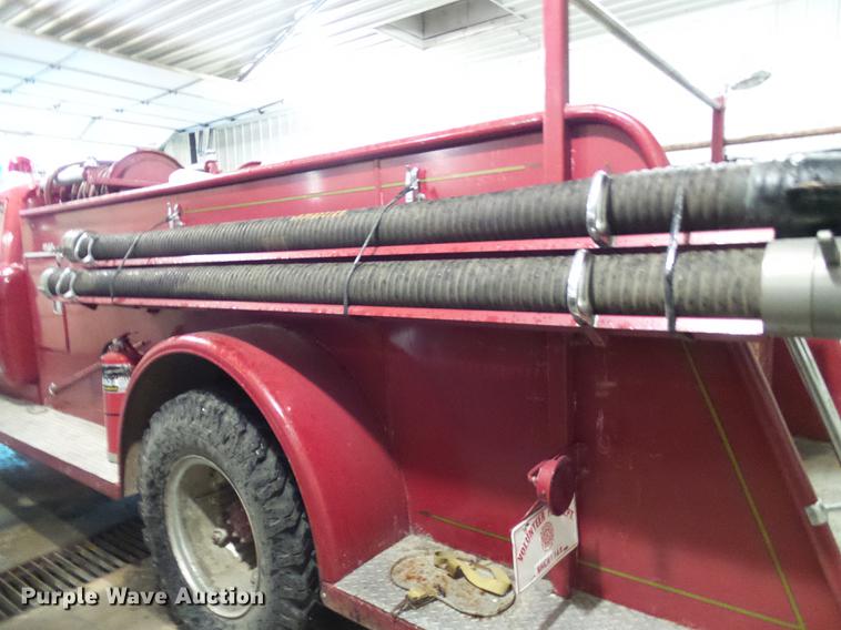 image for item DE5207 1965 Ford 700 fire truck