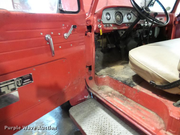 image for item DE5207 1965 Ford 700 fire truck