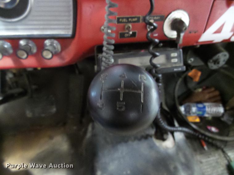 image for item DE5207 1965 Ford 700 fire truck