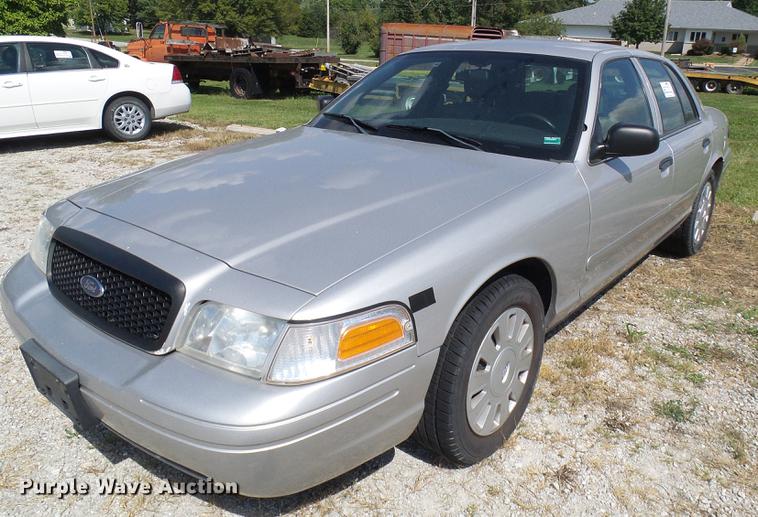 image for item DE5225 2008 Ford Crown Victoria Police Interceptor
