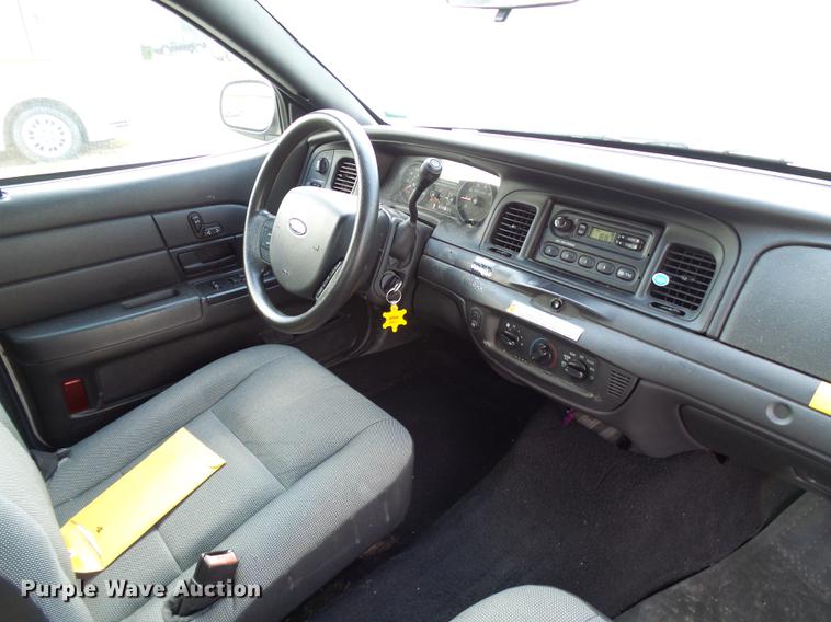 image for item DE5225 2008 Ford Crown Victoria Police Interceptor