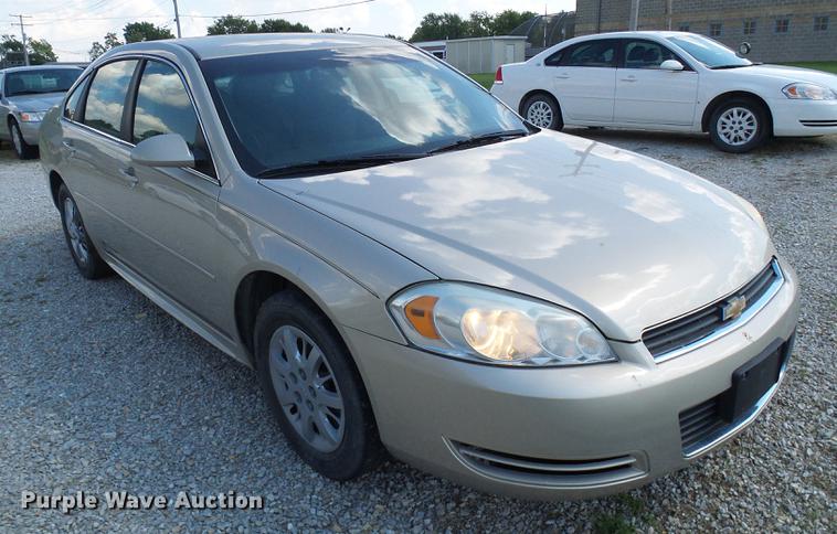 image for item DE5226 2011 Chevrolet Impala Police Cruiser