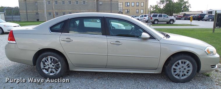 image for item DE5226 2011 Chevrolet Impala Police Cruiser