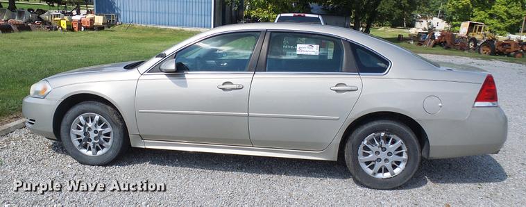 image for item DE5226 2011 Chevrolet Impala Police Cruiser