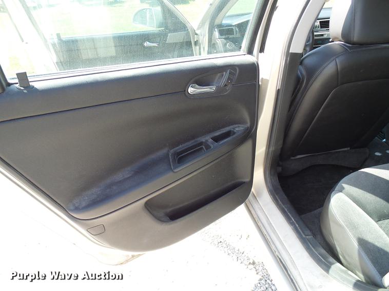 image for item DE5226 2011 Chevrolet Impala Police Cruiser