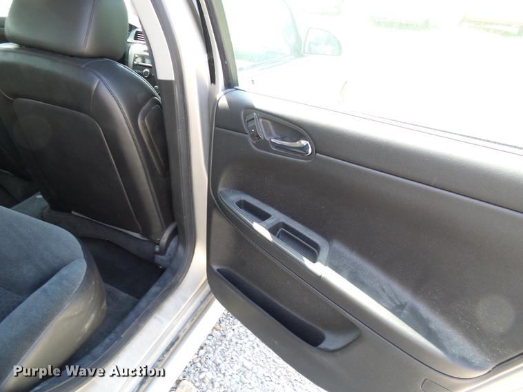 image for item DE5226 2011 Chevrolet Impala Police Cruiser