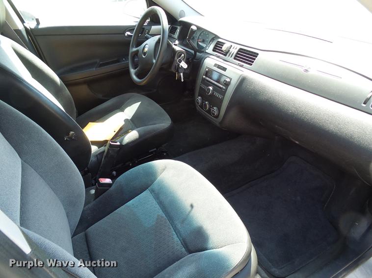 image for item DE5226 2011 Chevrolet Impala Police Cruiser