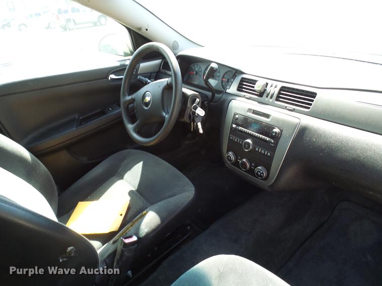 image for item DE5226 2011 Chevrolet Impala Police Cruiser