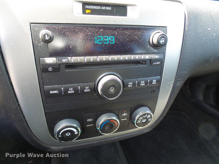 image for item DE5226 2011 Chevrolet Impala Police Cruiser