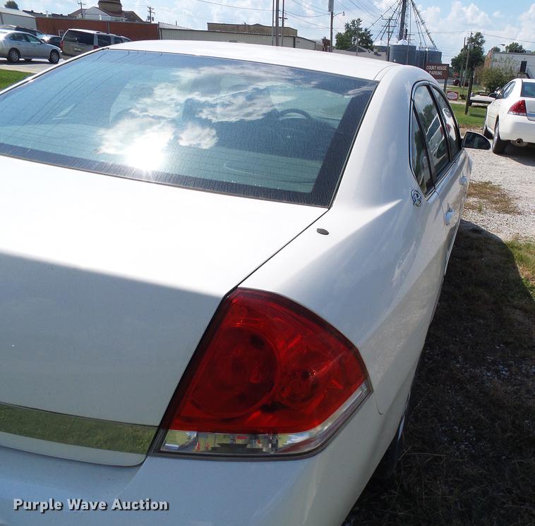 image for item DE5228 2006 Chevrolet Impala Police Cruiser