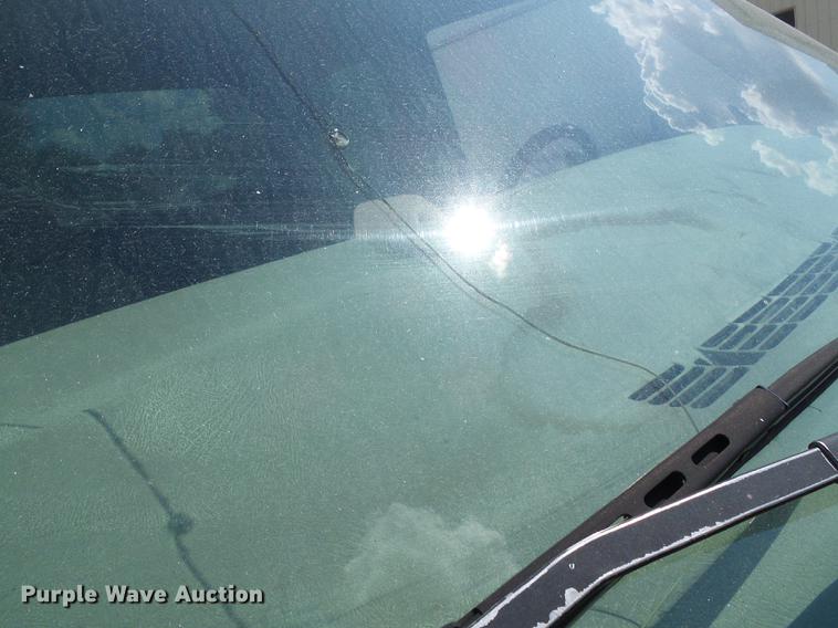 image for item DE5232 1997 Chevrolet 1500 Ext. Cab pickup truck