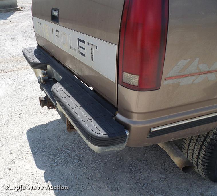 image for item DE5232 1997 Chevrolet 1500 Ext. Cab pickup truck